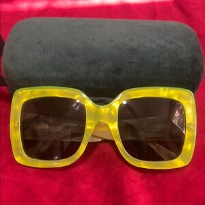 Gucci Neon Yellow Green Oversized Square Sunglasses Authentic with Case/Info